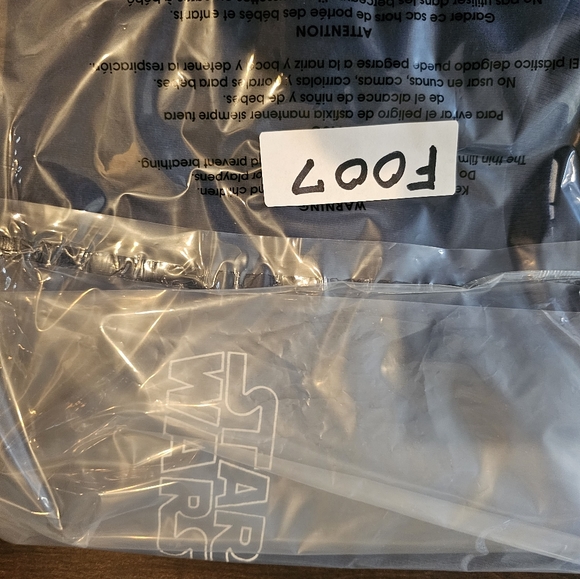 Star Wars Millennium Falcon t shirt - Picture 6 of 6